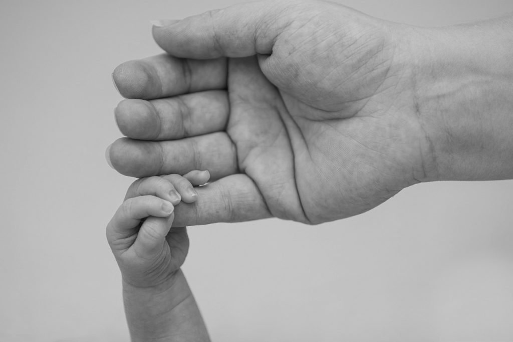 motherhood, hands, baby-7114294.jpg