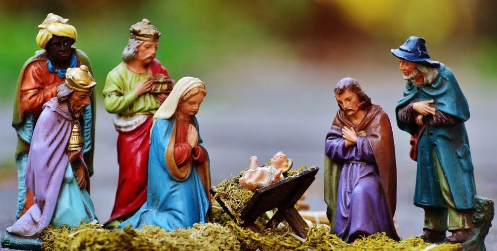 christmas crib figures, christmas, handicrafts-1060016.jpg